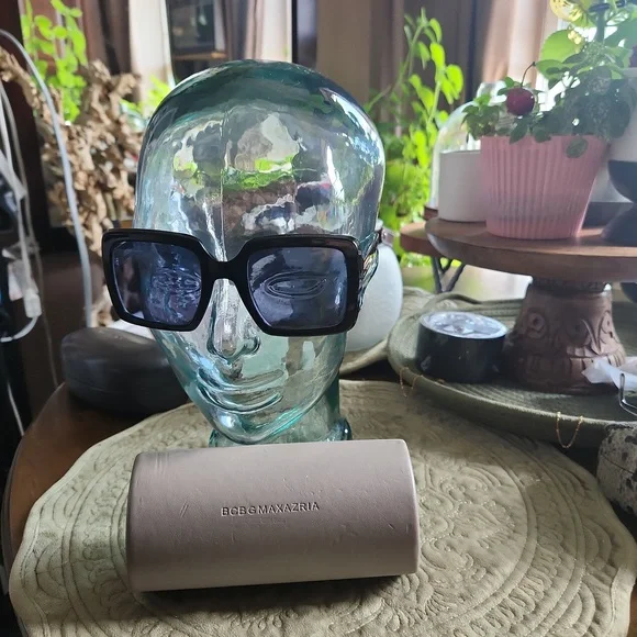 BCBGMaxAzria | Accessories | Bcbg Maxazria Sunglasses With  display picture 1